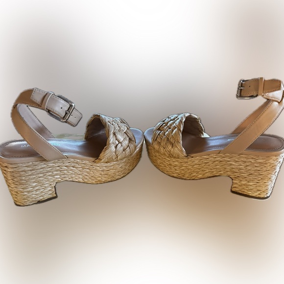 * MARC FISHER Light Natural Raffia, Sandal - Picture 2 of 9